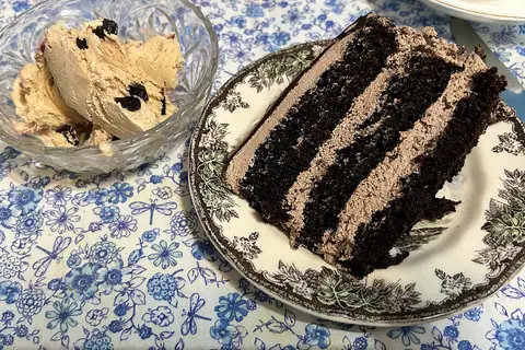 Terry Tangs Designer Cakes photo 4